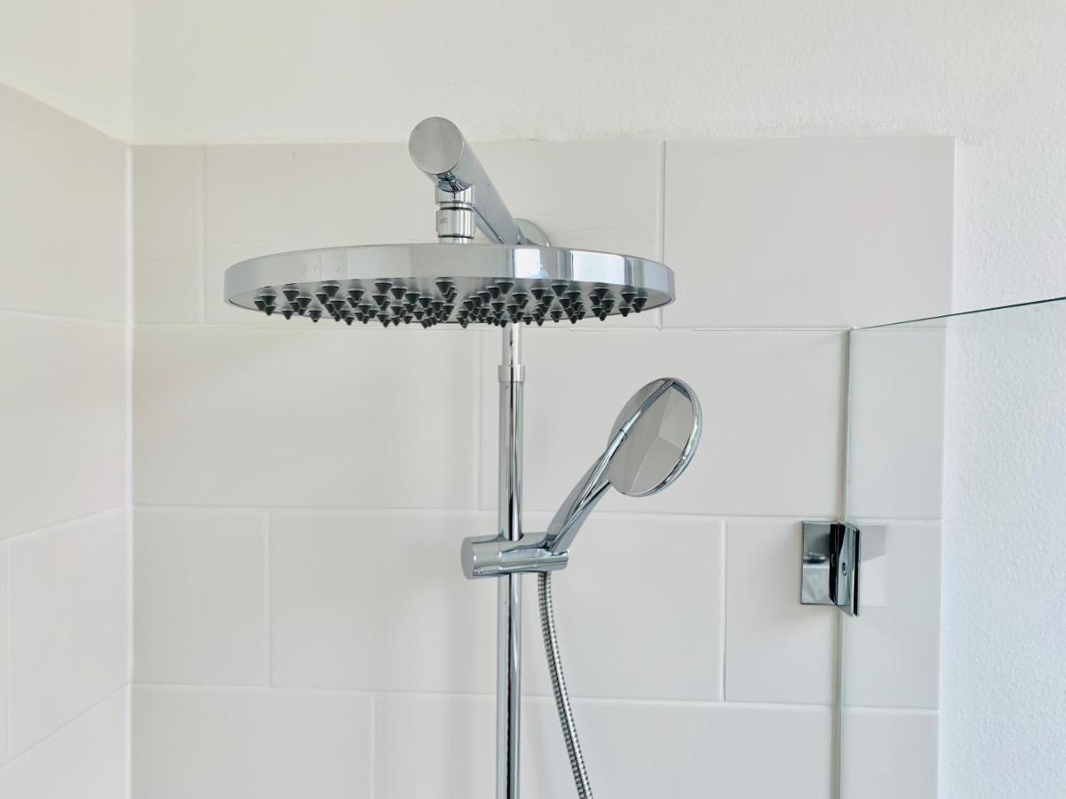 Moderner Bungalow, 20 Minuten Bis Hannover City, 24H Check-In Garbsen Exteriér fotografie
