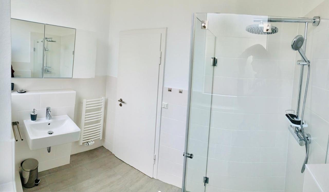 Moderner Bungalow, 20 Minuten Bis Hannover City, 24H Check-In Garbsen Exteriér fotografie