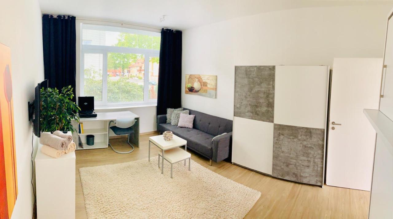 Moderner Bungalow, 20 Minuten Bis Hannover City, 24H Check-In Garbsen Exteriér fotografie